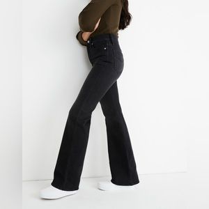 Madewell 11” High Rise Flare Jeans in Black Bankside Wash
